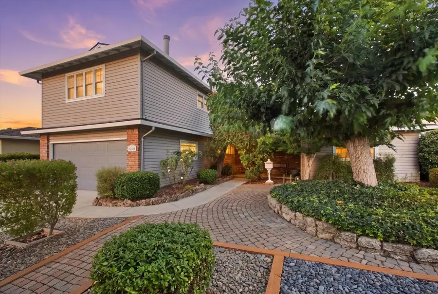 2802 Theresa Lane, San Jose, CA 95124 - #3