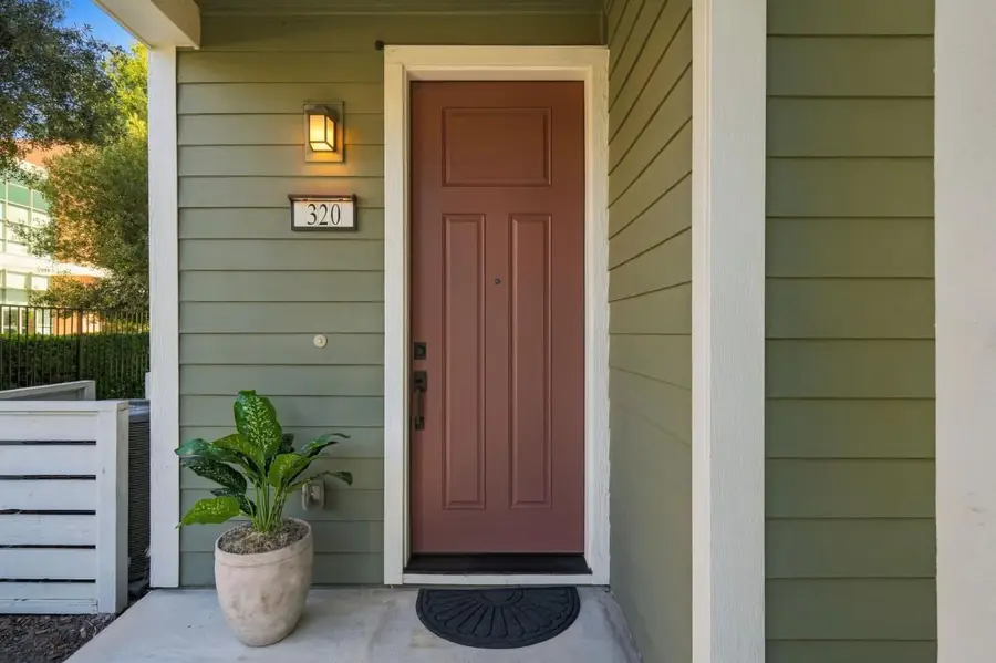 320 Circuit Way, Mountain View, CA 94043 - #3