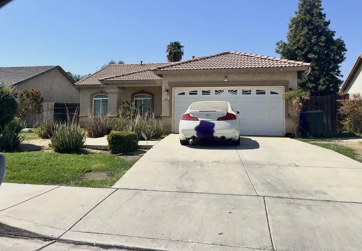 1236 Esperanza Street, Bakersfield, CA 93306 - #1