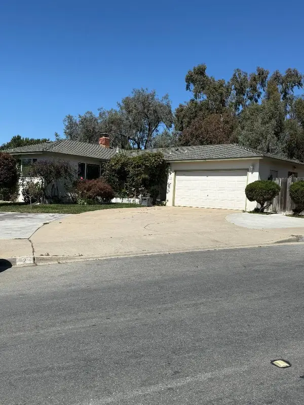 2 Perez Circle, Salinas, CA 93906