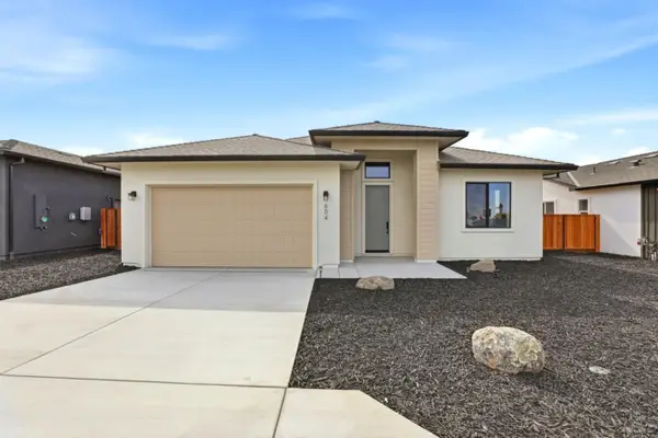 604 Fulton Way, Hollister, CA 95023