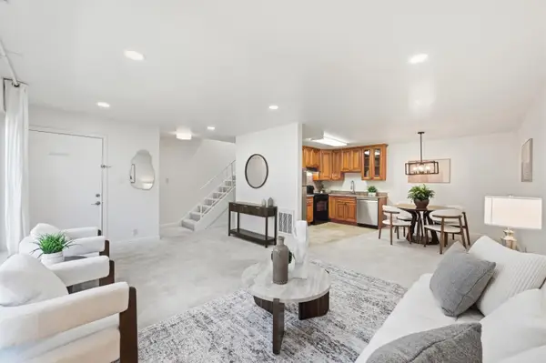 490 Auburn Way #15, San Jose, CA 95129