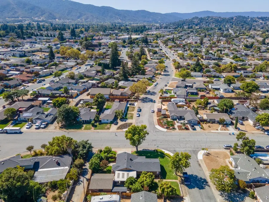 8190 Hanna Street, Gilroy, CA 95020 - #3