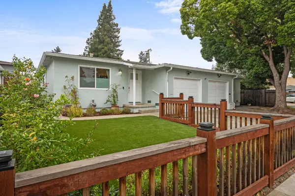 1555-1557 Ebener Street #1555, Redwood City, CA 94061