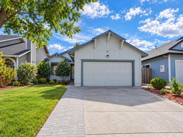 918 Pulteney Place, Windsor, CA 95492