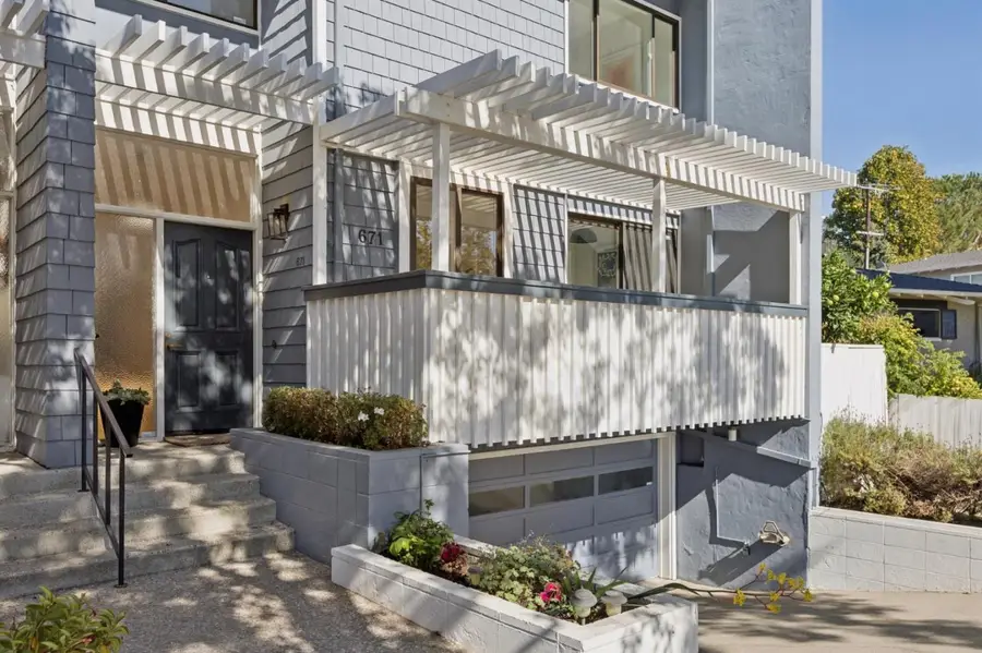 671 Fox Court, Redwood City, CA 94061 - #2