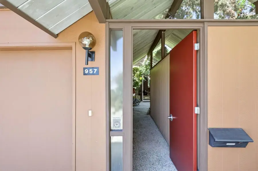 957 Eichler Drive, Mountain View, CA 94040 - #3