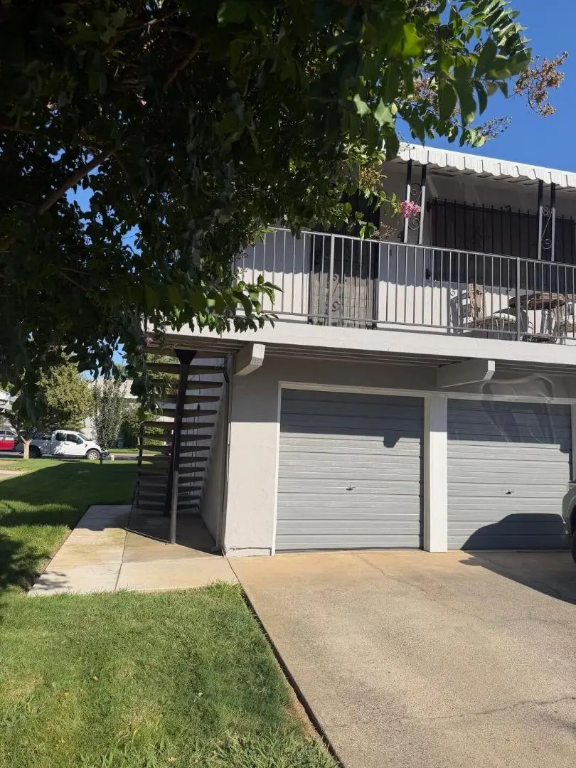 9012 El Cajon Way #4, Sacramento, CA 95826 - #2