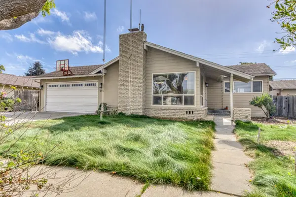 945 San Simeon Drive, Salinas, CA 93901