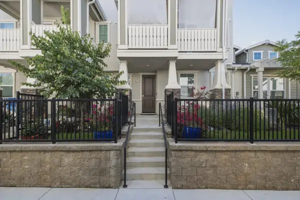 6389 Laguna Seca Lane, Gilroy, CA 95020