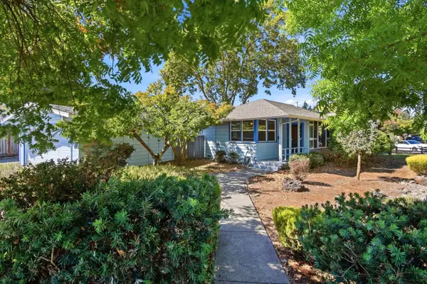 711 Brigham Avenue, Santa Rosa, CA 95404