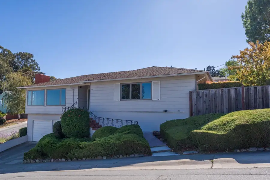 421 W 39th Avenue, San Mateo, CA 94403 - #2