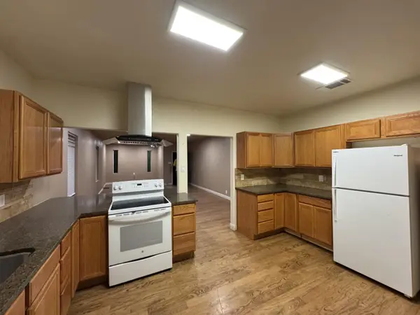 284 E Birch Avenue, Coalinga, CA 93210