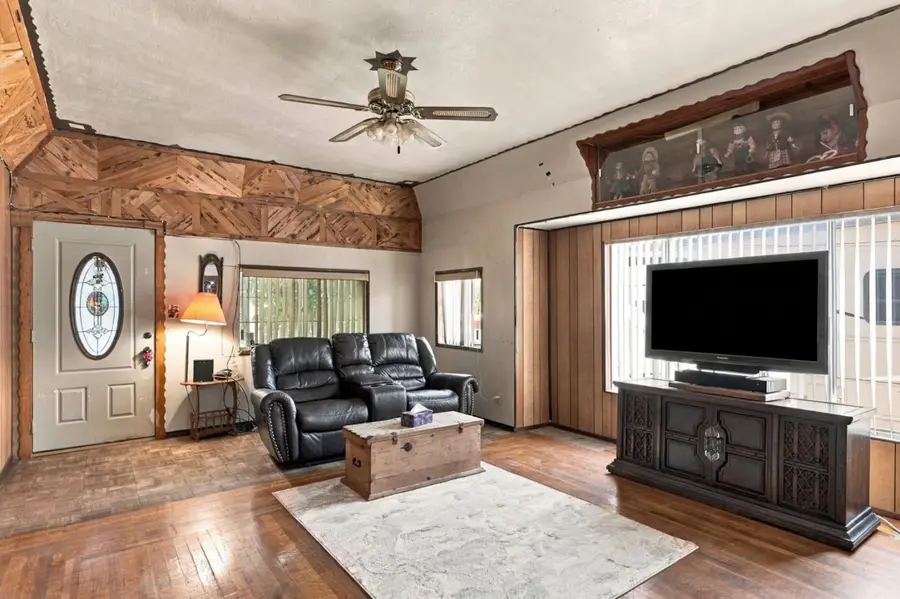 135 Nash Road, Hollister, CA 95023 - #3