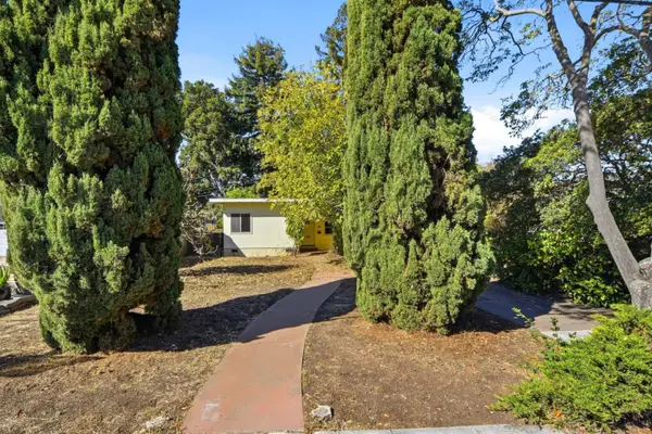 1031 Hollyburne Avenue, Menlo Park, CA 94025