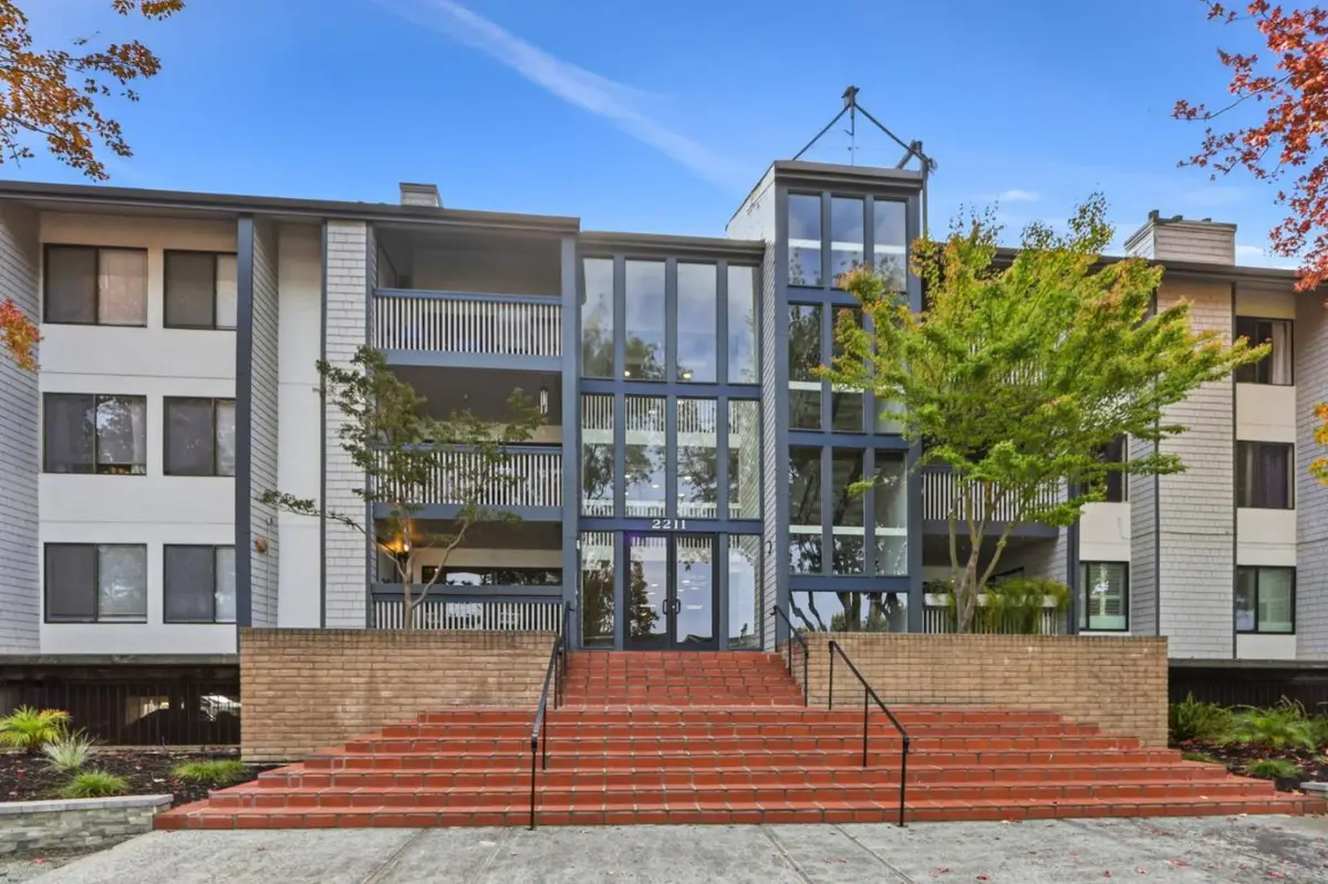 2211 Latham Street #108, Mountain View, CA 94040 - #1