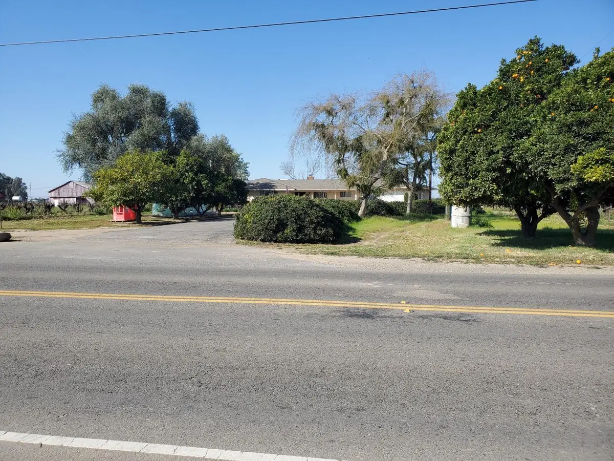 1695 S Temperance Avenue, Fresno, CA 93727 - Image #1