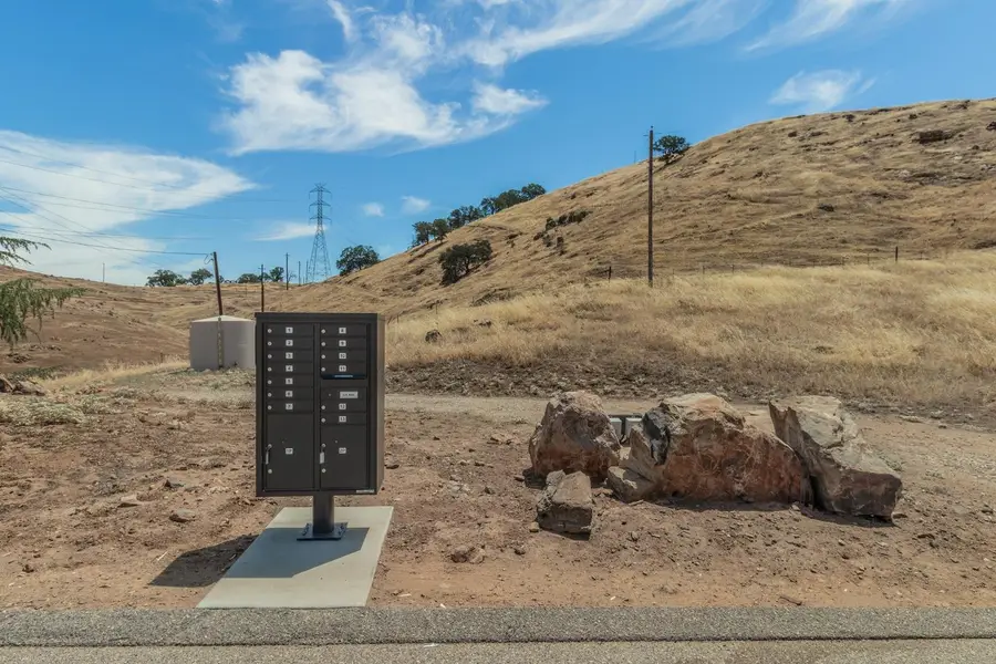 5 Summit Mountain Road, Clovis, CA 93619 - #3