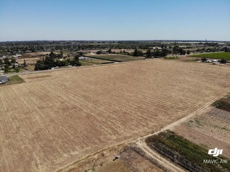 17 Acre Lot Mckinley & Hayes, Fresno, CA 93723 - Image #3
