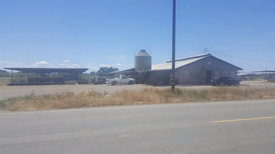 13807 Carpenter Road, Westport, CA 95313 - Image #2