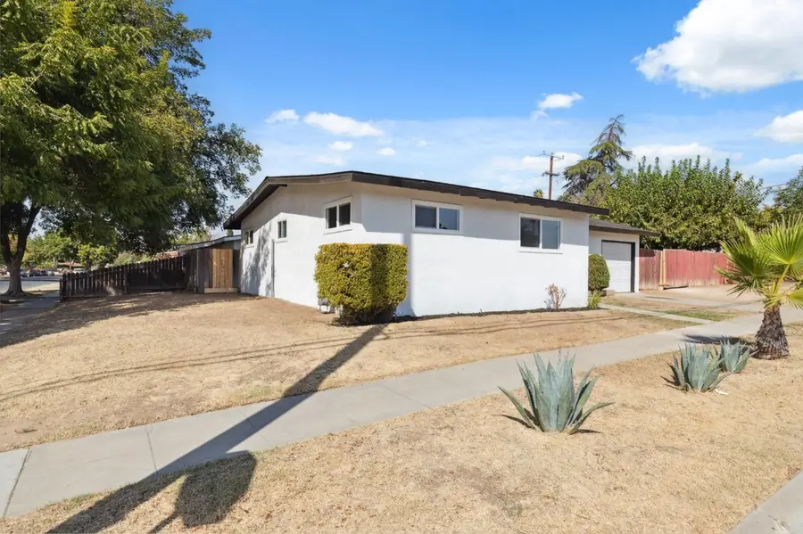 2224 W Shields Avenue, Fresno, CA 93705 - Image #2