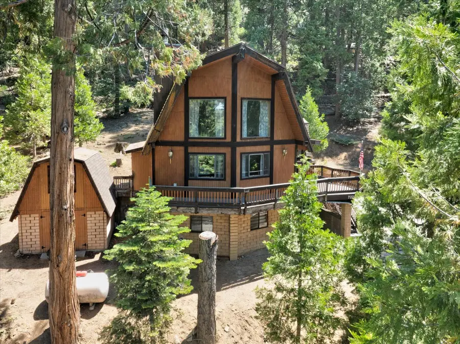 7226 Yosemite Park Way, Yosemite West, CA 95389 - Image #2