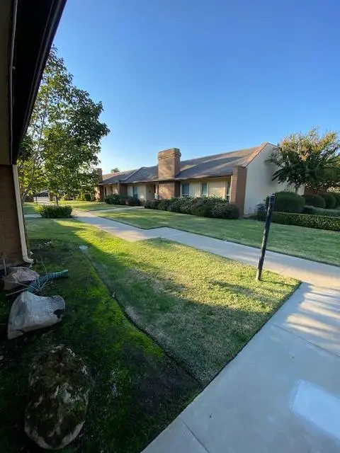 945 S Clovis Avenue #V, Fresno, CA 93727 - Image #2