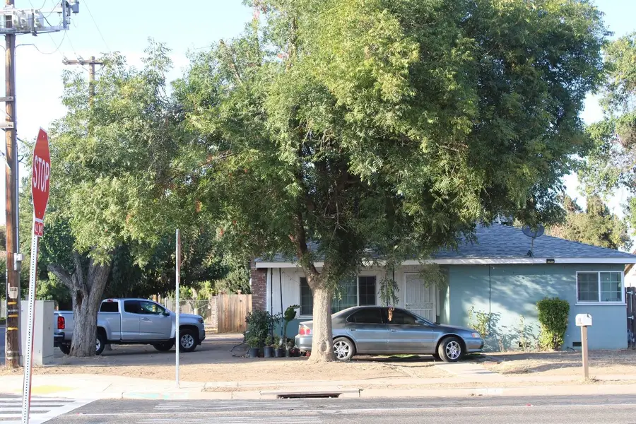 5407 E Tulare Street, Fresno, CA 93727 - Image #2