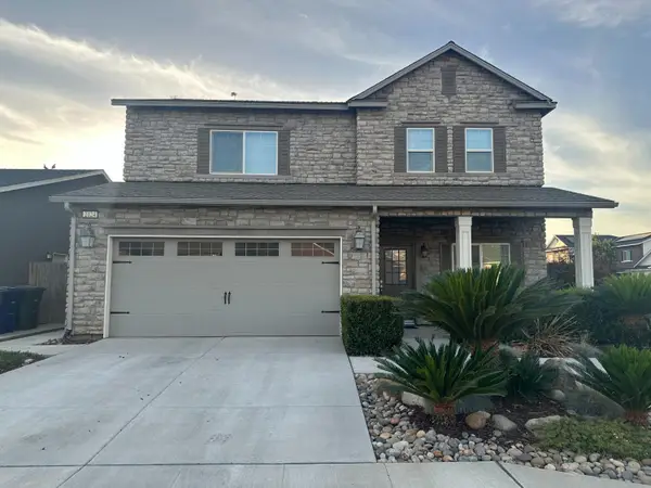 2124 Las Rosas Avenue, Clovis, CA 93619