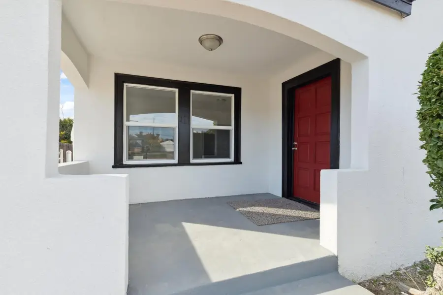 1515 N Fruit Avenue, Fresno, CA 93728 - Image #3