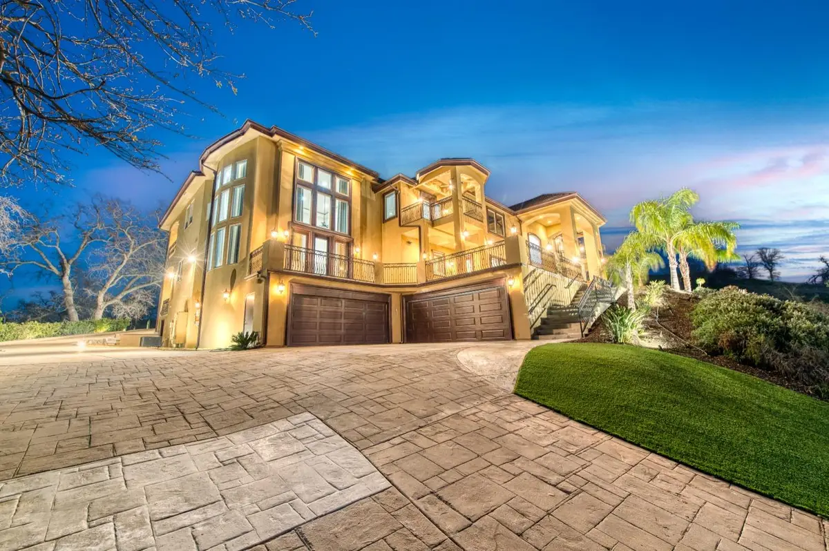 21819 Trestle Glen Lane, Friant, CA 93626 - Image #1