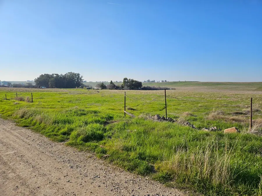 1 Thermal Road, Sanger, CA 93657 - #3