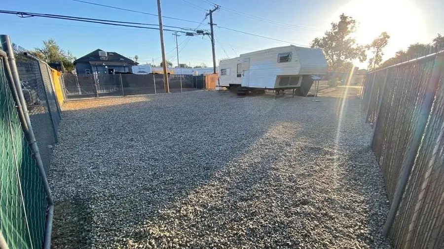 528 N Glenn Avenue, Fresno, CA 93701 - Image #3