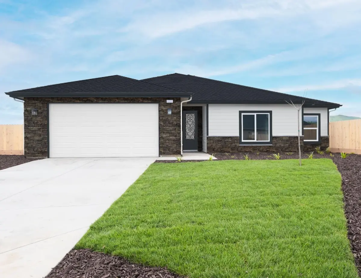 1026 N Walnut Street, Woodlake, CA 93286 - Image #1