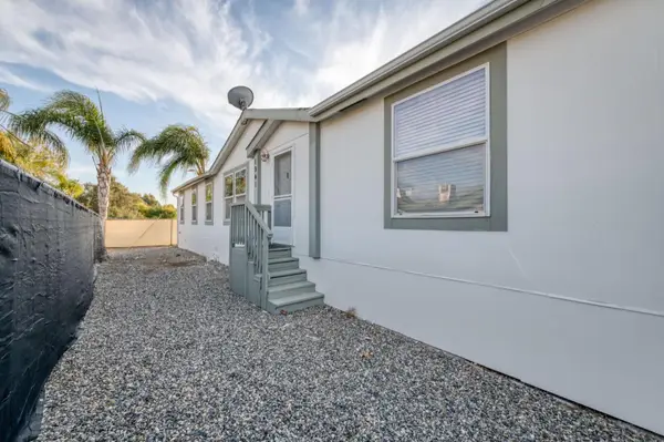 1941 N Academy Avenue, Sanger, CA 93657