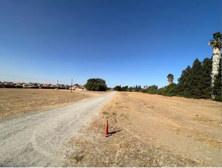 4200 W Dakota Avenue, Fresno, CA 93722 - Image #2