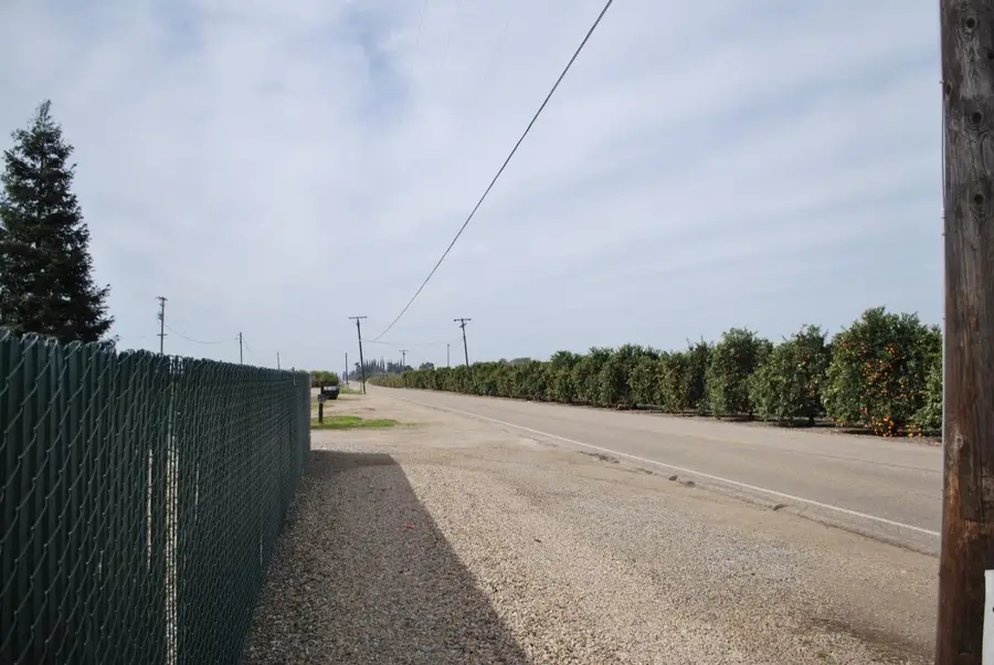 12835 E Mckinley Avenue #P, Sanger, CA 93657 - Image #3