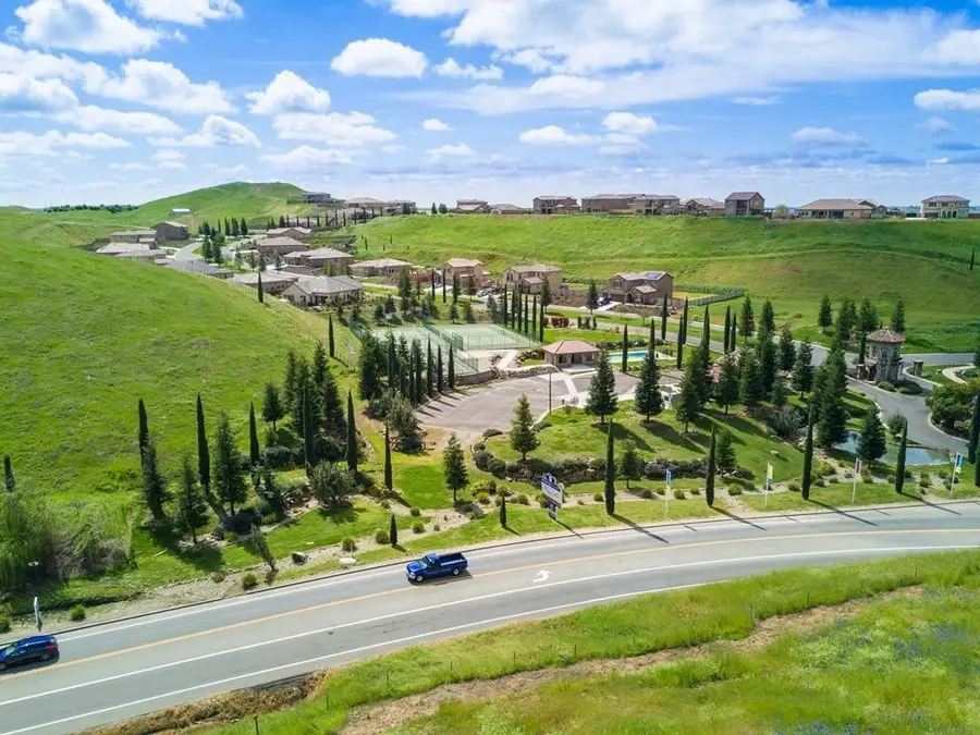 54 Via Bellagio, Friant, CA 93626 - Image #2