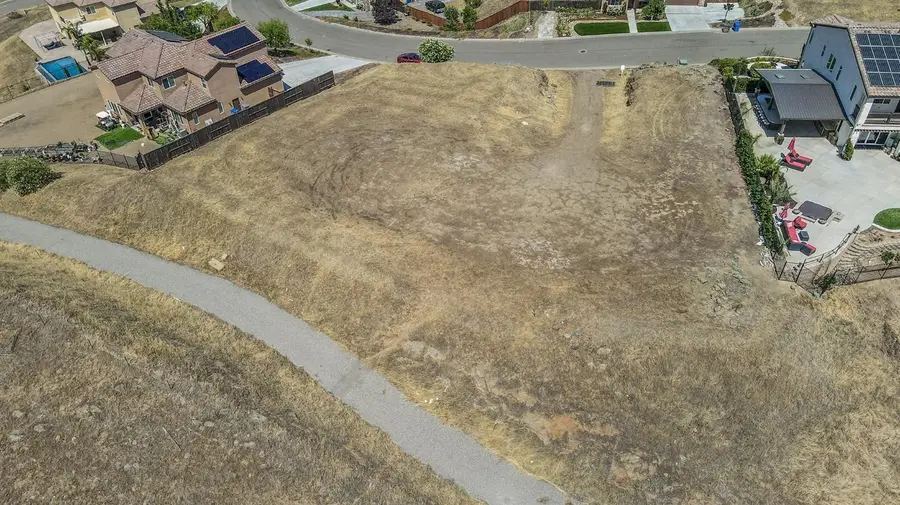 19020 Via Bellagio, Friant, CA 93626 - Image #2