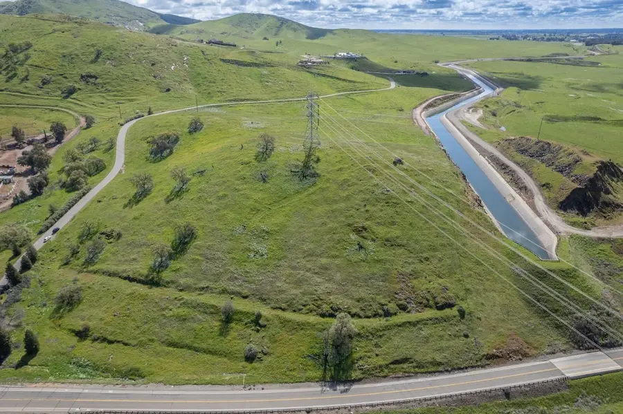 1 Summit Mountain Road, Clovis, CA 93619 - Image #2