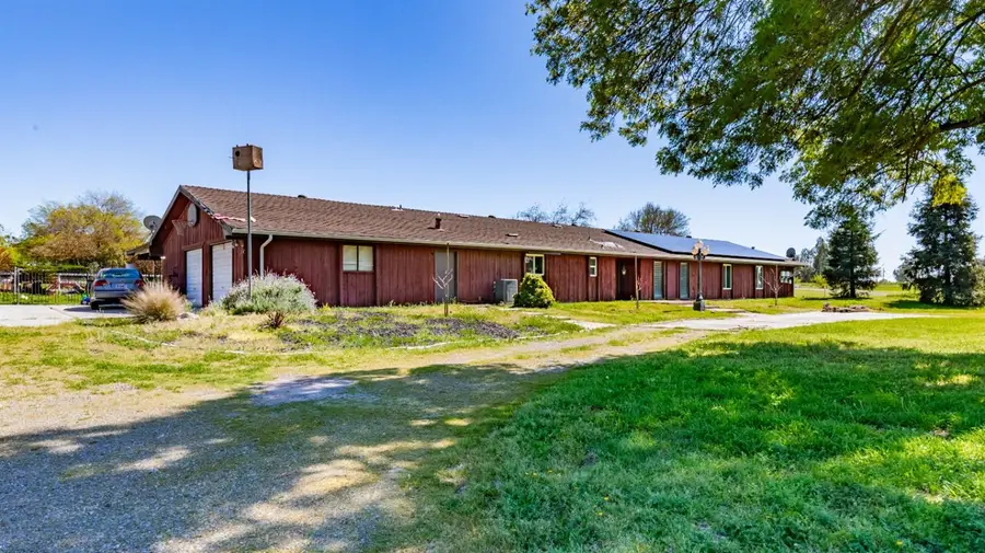16993 Jennifer Court, Madera, CA 93636 - Image #2