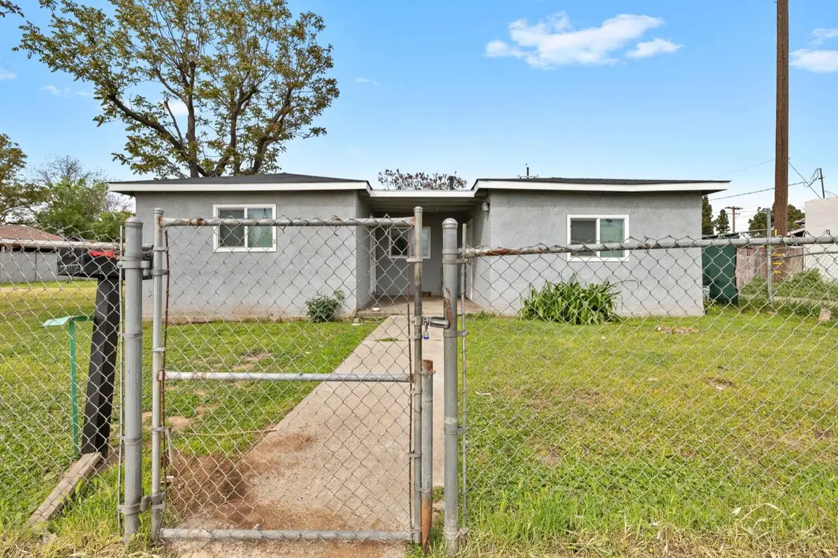 2416 S Cedar Avenue, Fresno, CA 93725 - #1