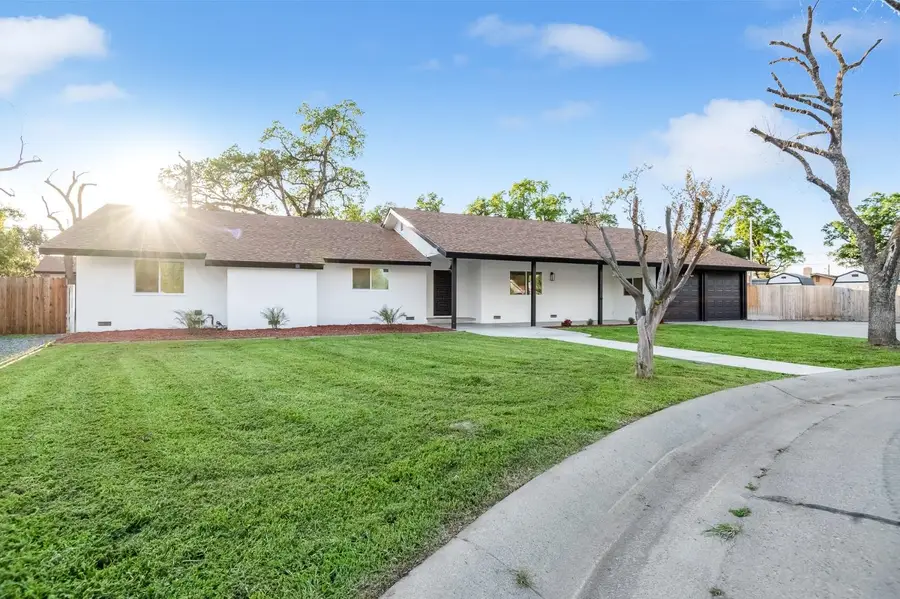 2905 S Encina Street, Visalia, CA 93277 - Image #2