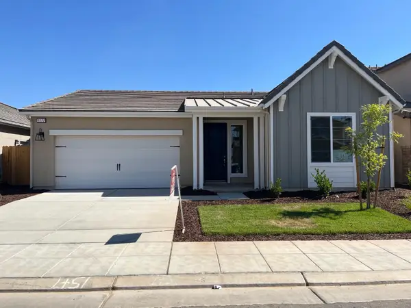 1277 Cathedral Court S, Madera, CA 93636