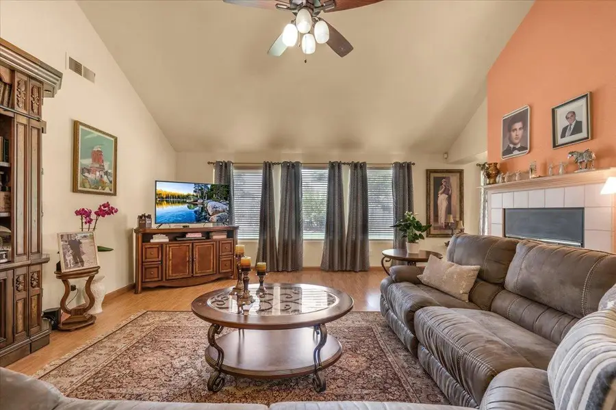 6305 N Marty Avenue, Fresno, CA 93711 - Image #3