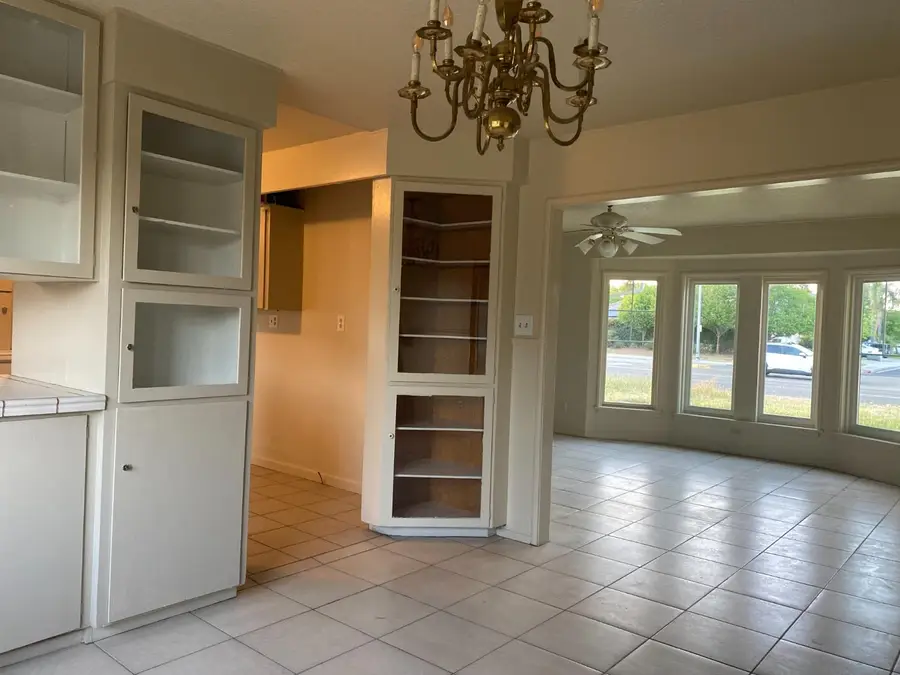 1916 Ashlan, Clovis, CA 93611 - Image #2