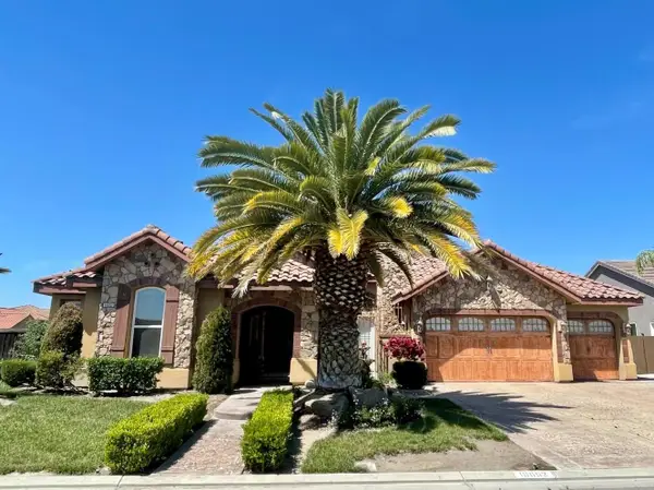 16052 W Middleton Avenue, Kerman, CA 93630