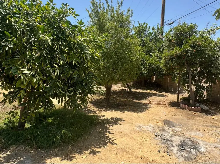 725 18th, Delano, CA 93212 - Image #2