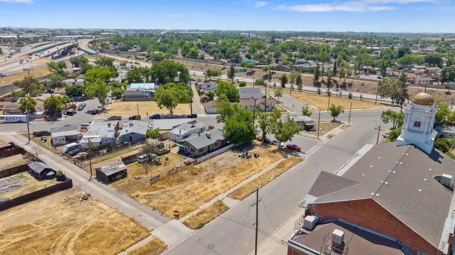 162 E Street, Fresno, CA 93706 - Image #3