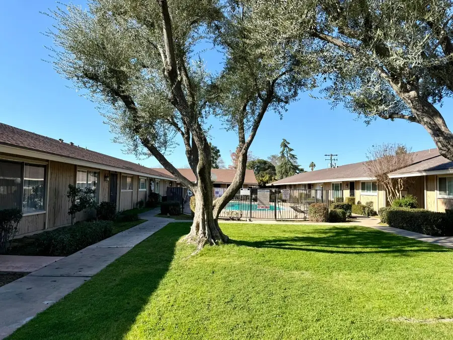 3749 N Fruit Avenue #A, Fresno, CA 93705 - Image #3